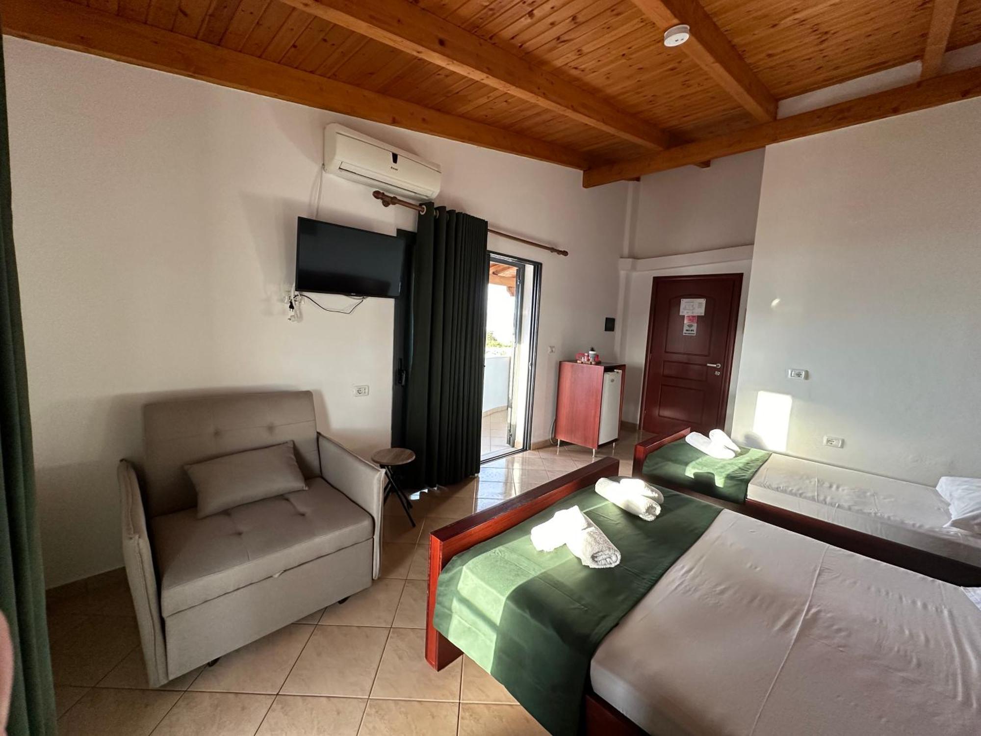 Bliss Hotel Εξαμίλιο Εξωτερικό φωτογραφία