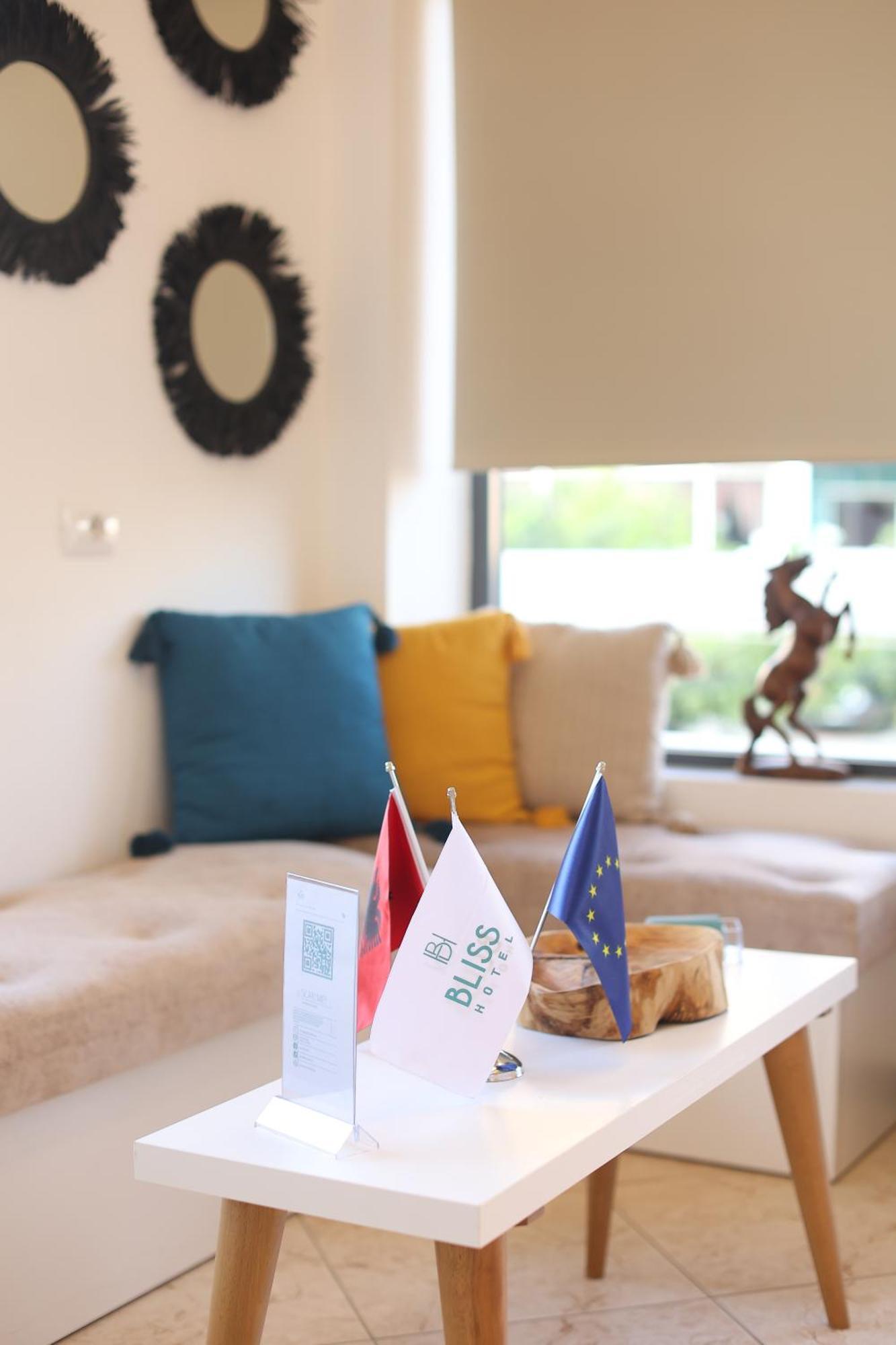 Bliss Hotel Εξαμίλιο Εξωτερικό φωτογραφία
